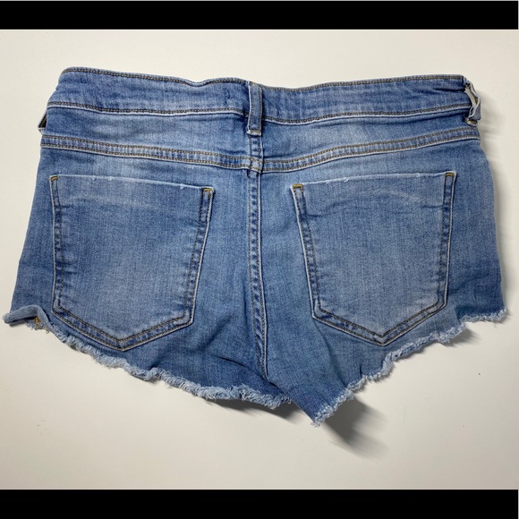 Forever 21 Jean Shorts - Picture 2 of 2